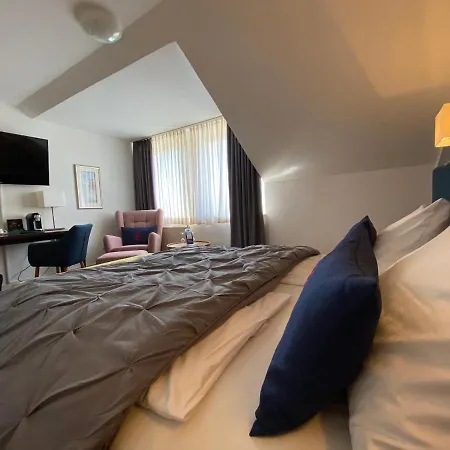 Hafen Hotel Schuetzenhof 3*