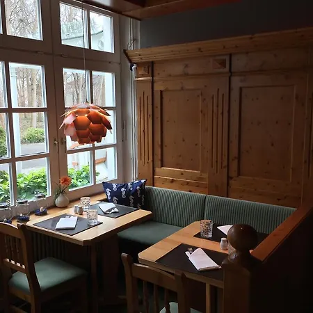 Hafen Hotel Schuetzenhof 3*